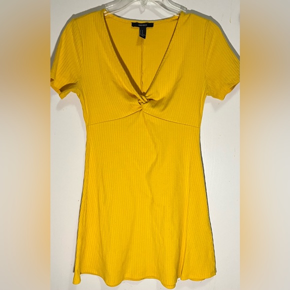 Dress - Picture 1 of 1